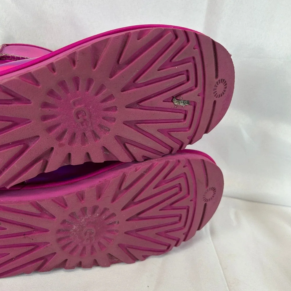 UGG Classic Mini Iridescent Dragon Fruit Pink Boots 1153532 Womens 9